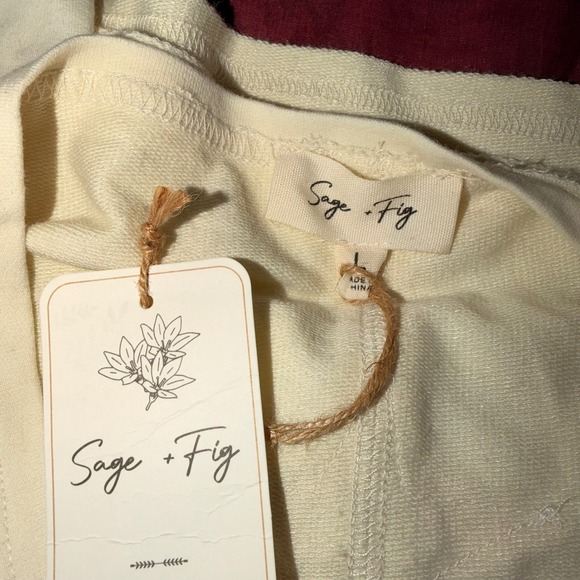 NWT Sage + Fig Women Patchwork Star Mixed Media Top Floral Plaid Long Sleeve Lg - Picture 4 of 4